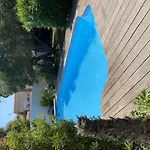 ヴィラ Charmante A Avec Piscine Privee Et Jardin