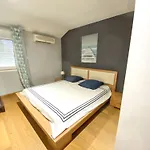 Charmante A Avec Piscine Privee Et Jardin ヴィラ