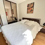 ヴィラ Charmante A Avec Piscine Privee Et Jardin *