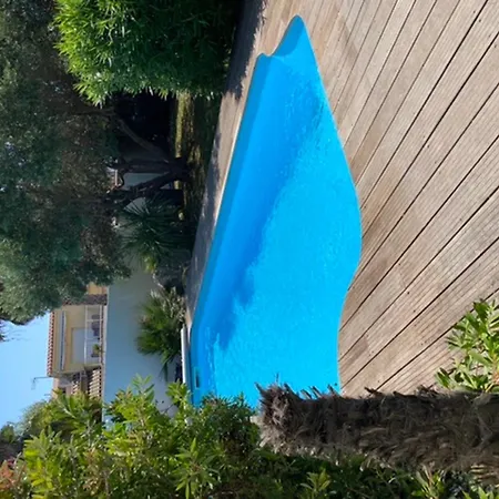 빌라 Charmante A Avec Piscine Privee Et Jardin