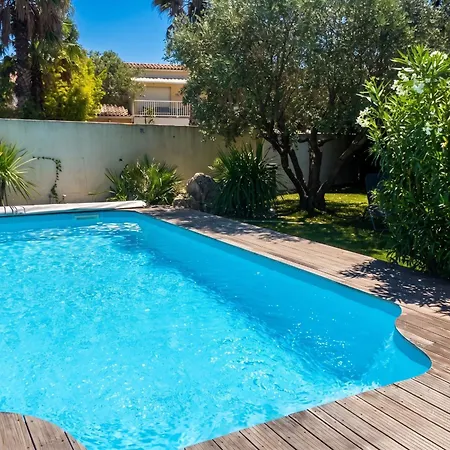 Charmante A Avec Piscine Privee Et Jardin Villa