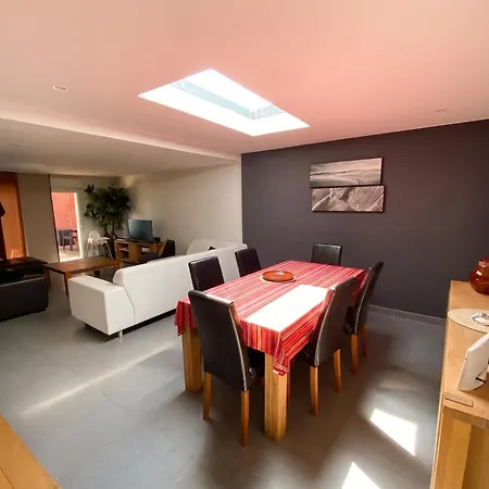 Charmante A Avec Piscine Privee Et Jardin Villa *